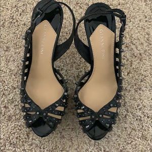 Black Gianni Bini heels